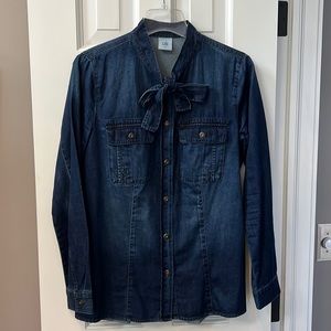 CAbi waterfront Tie button front denim top